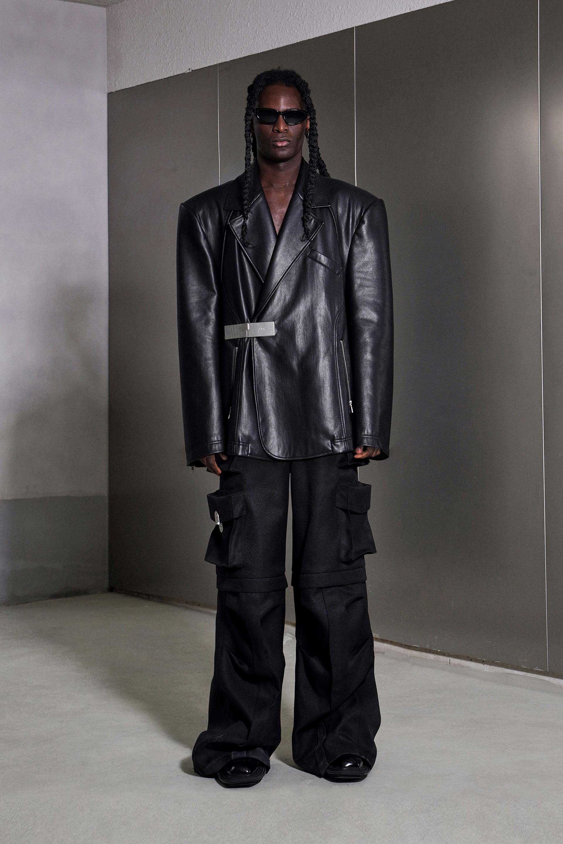 「KEENNESS」OVERSIZED LEATHER SUIT(men)