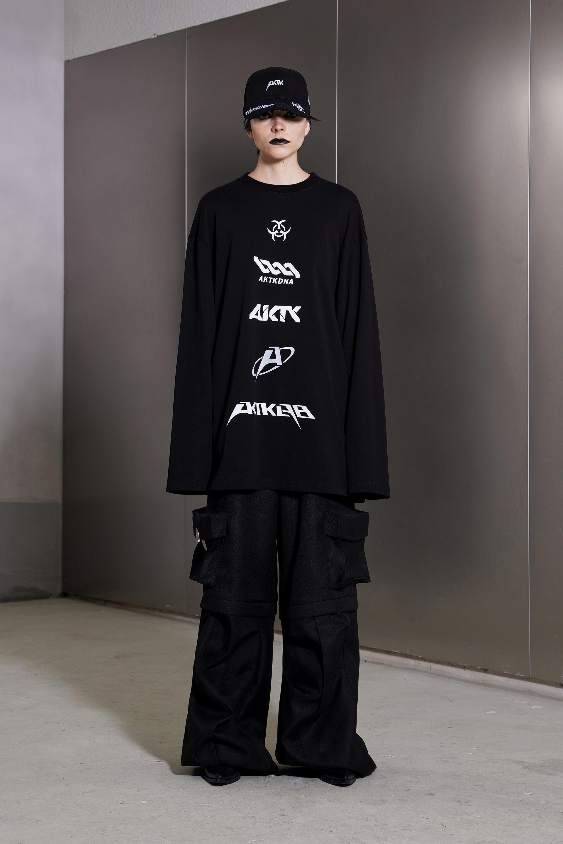 LOGO PRINT T-SHIRT