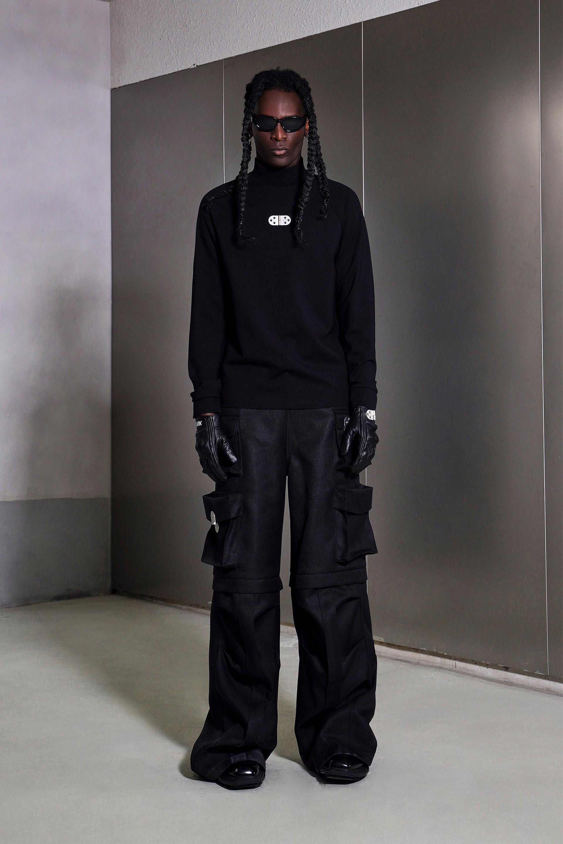 「JUNCTION」STAND COLLAR LONG SLEEVE T-SHIRT