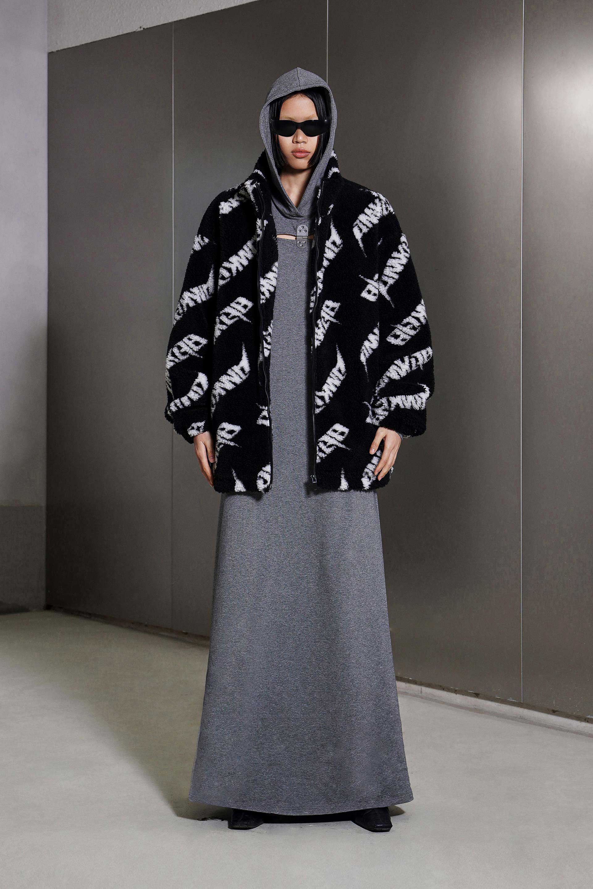 LAMB HAIR LOGO JACQUARD COAT(women)