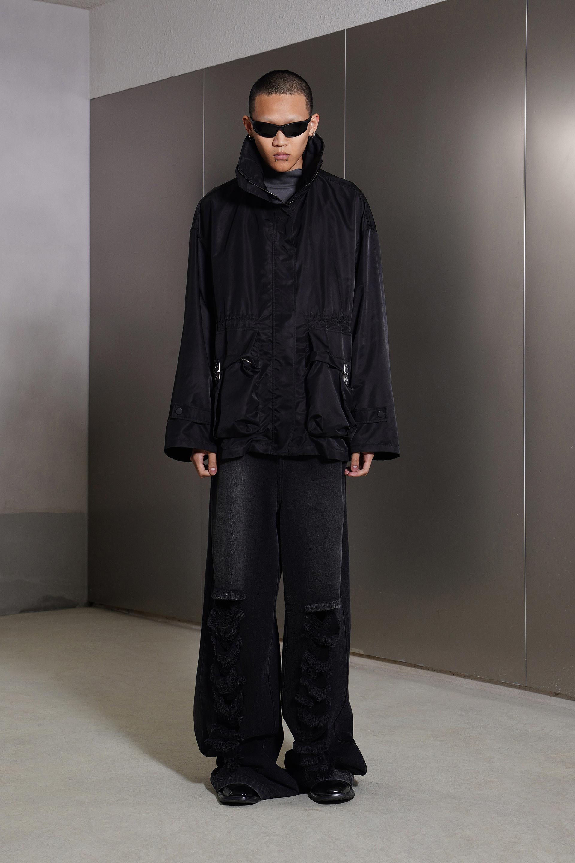 「JUNCTION」WINDBREAKER WITH FUNCTIONAL POCKETS(men)