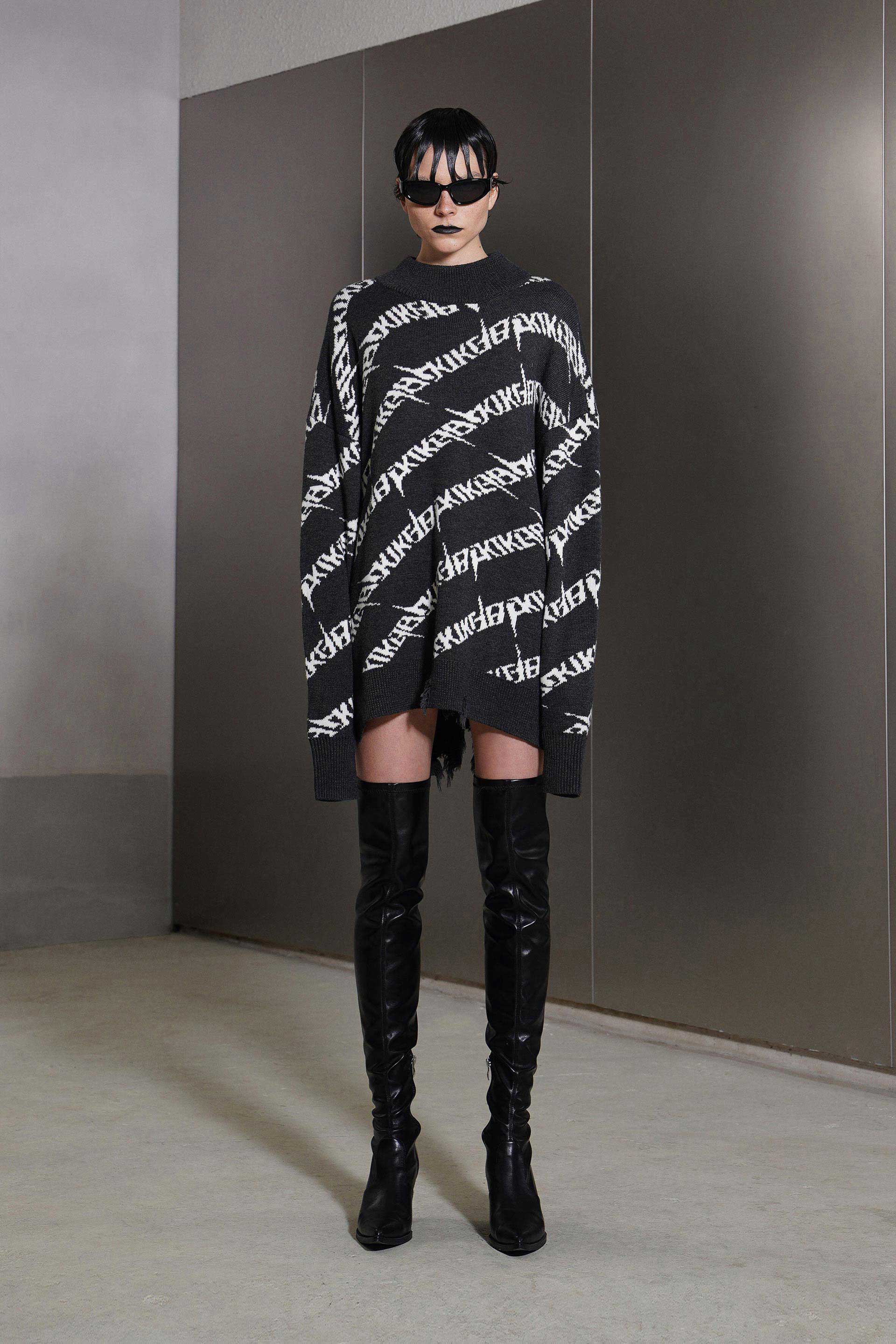 LOOSE LOGO JACQUARD RIPPED SWEATER(women)
